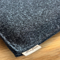 Sitzkissen eckig " Herzerl Rot / weiß - kariert ", Stuhlkissen Landhaus, Filzkissen